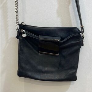 The Trend Black Leather Shoulder Bag